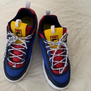 Women’s Fila sneakers